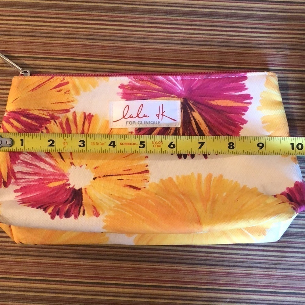 Clinique Lala DK Travel Pouch - Picture 10 of 11